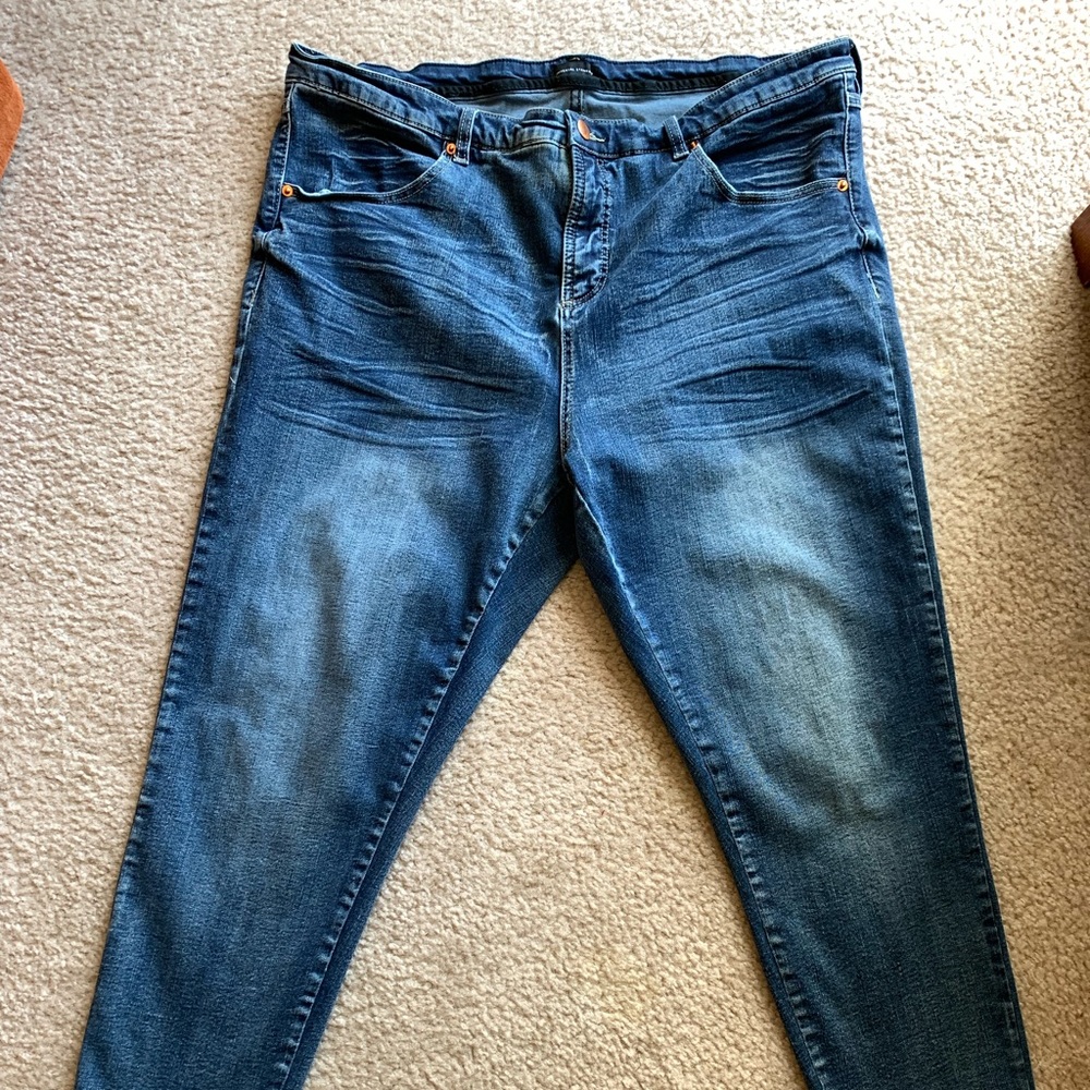 Universal Standard Seine Jeans